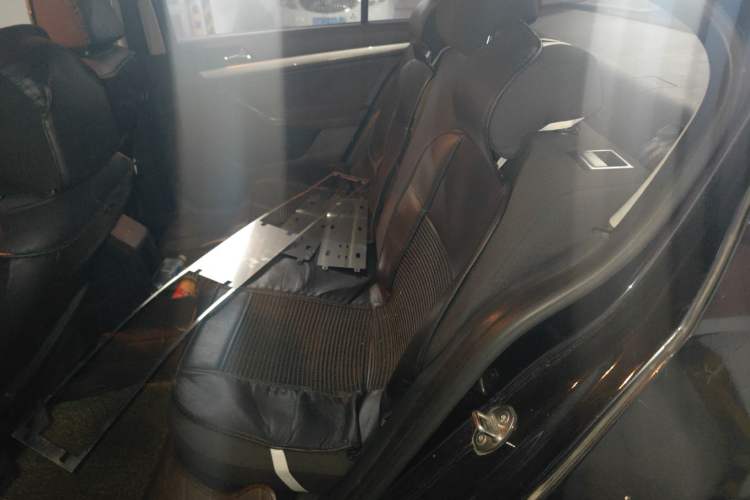 Used Volkswagen Lavida 2015 1.6L Manual Fashion Edition