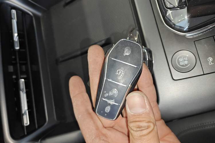 Used BYD Qin PLUS 2025 DM-i Smart Drive 120KM Superior Model