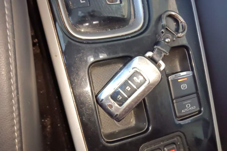 Used Mitsubishi Outlander 2020 2.0L Two-Wheel Drive Enjoyment Version 5 Seats
