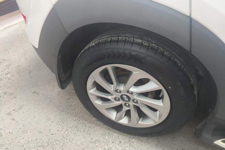 Used Hyundai Tucson 2015 1.6T Dual-Clutch Two-Wheel-Drive Smart Model
