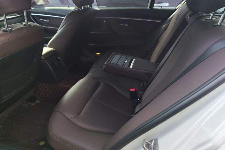 Used BMW 3 Series 2018 320Li Leading Luxury Package
