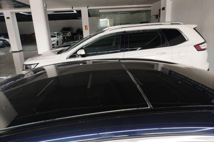 Used Mercedes-Benz C-Class 2015 C 200 L Sport Edition
