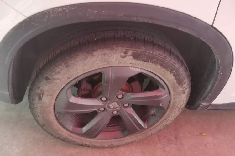 Used Baojun RM-5 2019 1.5T Manual Elite Version with 24-Hour Online Service 6 Seats
