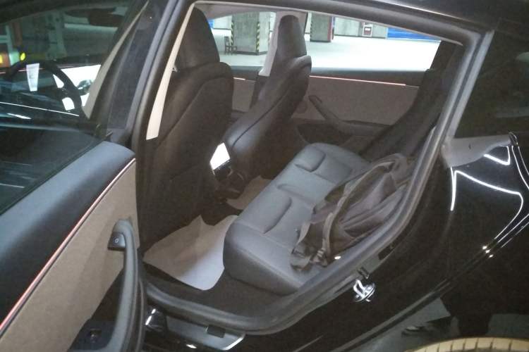 Used Tesla Model 3 2025 Rear-Wheel-Drive Version
