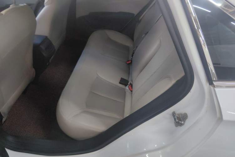 Used Buick GT 2017 18T Dual-Clutch Elite Model