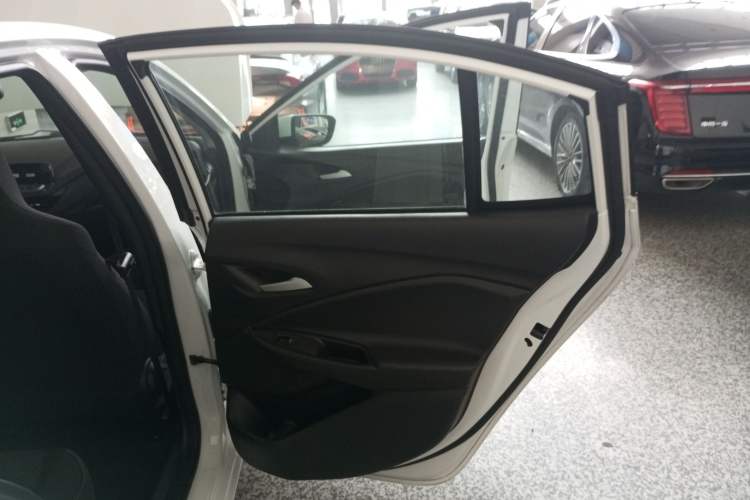 Used Chevrolet Cavalier 2021 325T Automatic Enjoyment Edition
