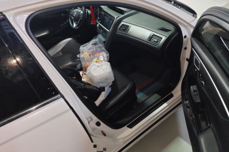 Used Honda Spirior 2015 2.0L Prestige Edition
