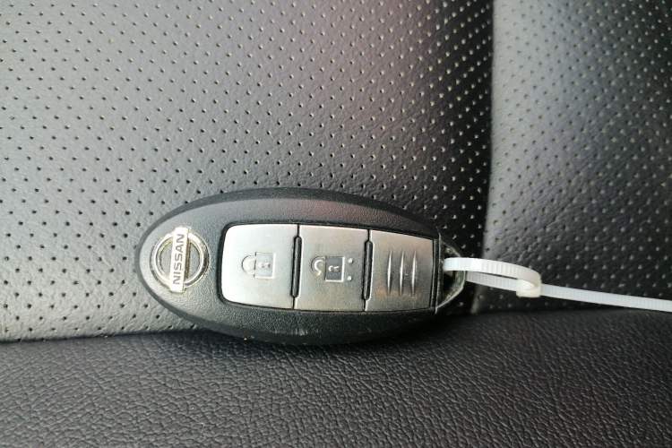 Used Nissan X-Trail 2015 2.0L CVT Comfort MAX Edition 2WD
