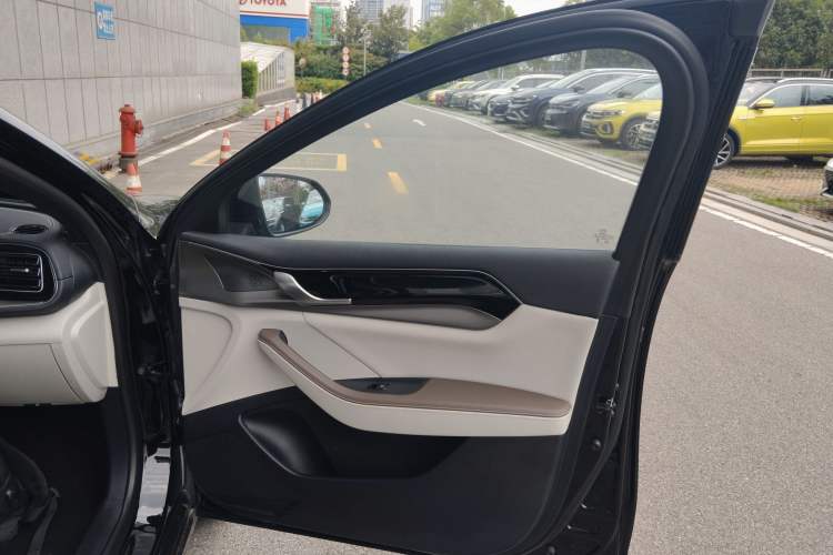 Used BYD Qin PLUS 2023 Champion Edition DM-i 120KM Beyond Model
