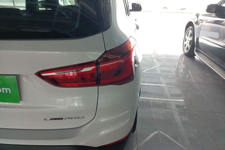 Used BMW X1 2019 sDrive20Li Leading Model
