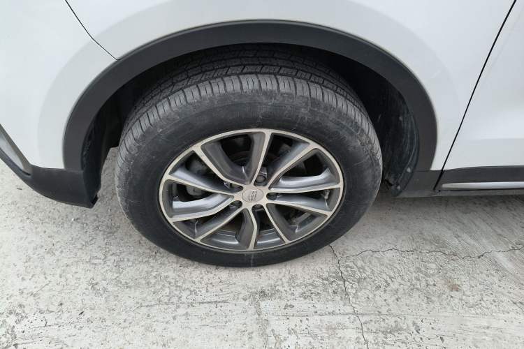 Used Geely Auto Emgrand X7 Sport 2018 1.8TD Automatic Two-Wheel Drive Zhiya Model
