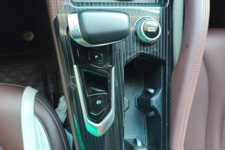 Used Geely Auto Monjaro L 2021 2.0TD DCT EVO Two-Wheel Drive Prestige Version
