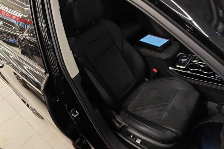 Used Hongqi HS7 2021 2.0T DCT Two-Wheel Drive Smart Connect Flagship Edition
