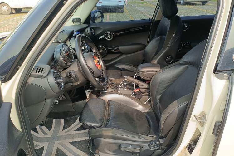 Used  MINI 2015 2.0T COOPER S Five-Door Edition