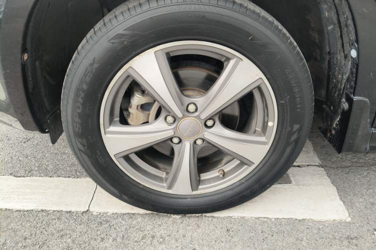 Used Haval H6 2016 Upgraded Model 1.5T Automatic Two-Wheel Drive Prestige Version
