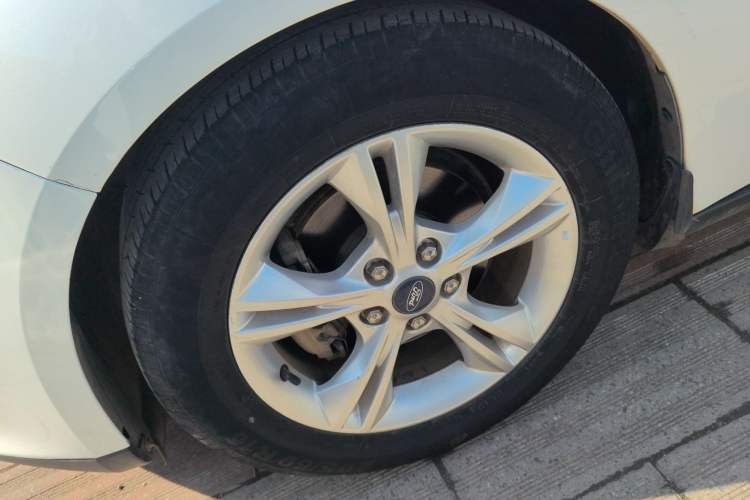 Used Ford Focus 2017 Hatchback 1.6L Automatic Comfort Plus SmartDrive Edition
