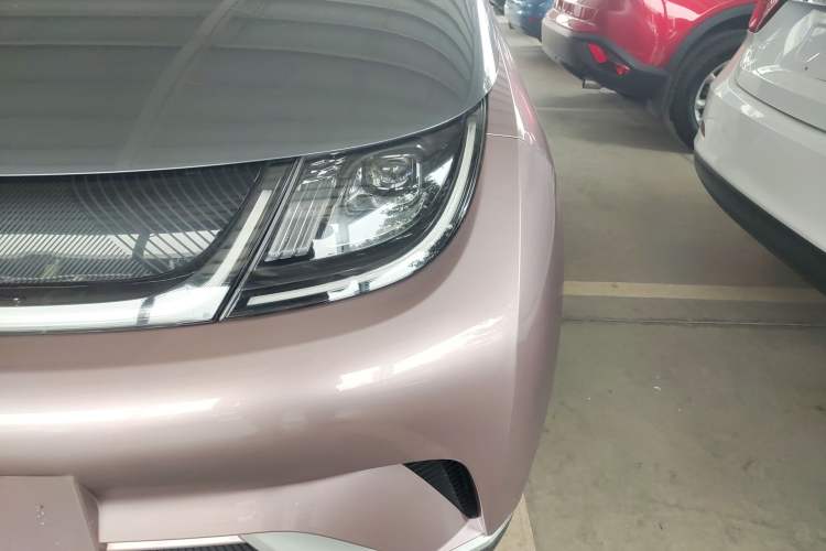 Used BYD Dolphin 2021 405 km Fashion Edition
