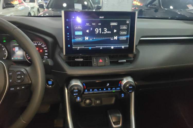 Used Toyota Wildlander 2022 2.0L CVT Four-Wheel Drive Luxury Edition
