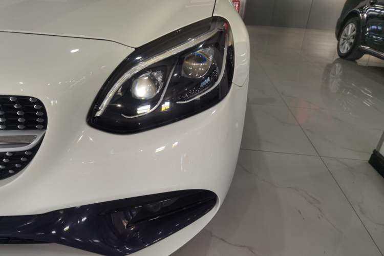 Used Mercedes-Benz SLC 2016 SLC 200 Fashion Model
