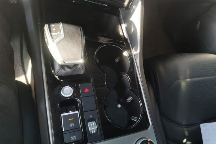 Used Volkswagen Touareg 2019 2.0 TSI Ruiyi Edition China V Standard
