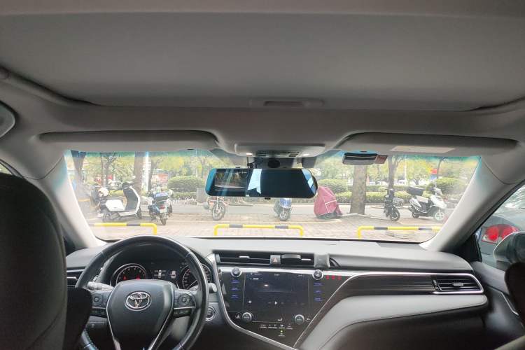 Used Toyota Camry 2019 2.0G Luxury Edition China VI Standard
