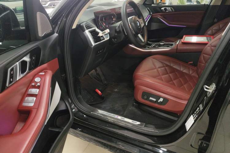 Used BMW X5 2023 xDrive 30Li Luxury M Sport Night Edition Package