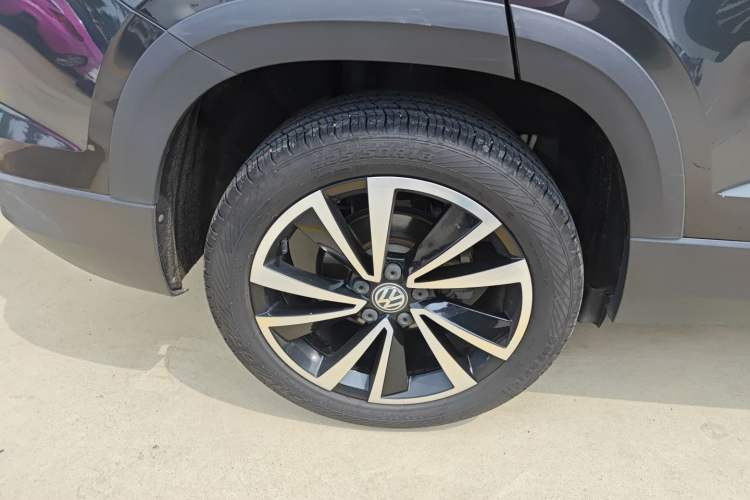 Used Volkswagen Tharu 2020 280TSI Two-Wheel Drive Luxury Plus Version China VI Standard
