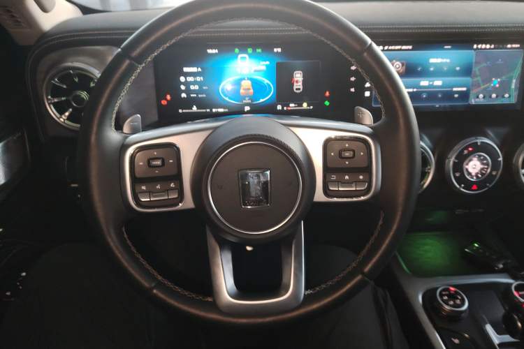 Used Tank 300 2021 City Edition 2.0T—Truly Stylish
