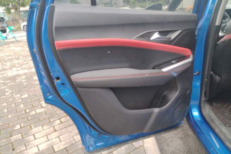 Used SOL X8 2021 300T DCT Prestige Smart Connect Edition 6 Seats
