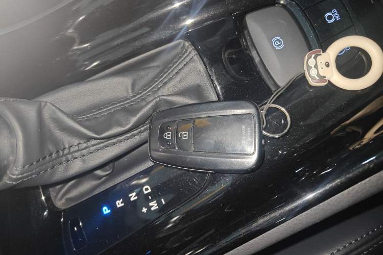 Used Toyota IZOA 2021 2.0L Yichi Version