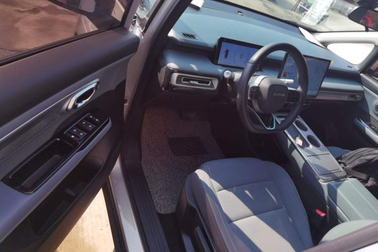 Used AION Y 2024 Younger
