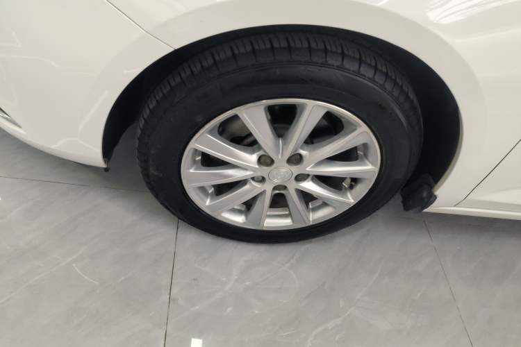 Used Buick Verano 2017 Sedan 20T Dual-Clutch Leading Model
