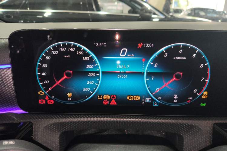 Used Mercedes-Benz A-Class 2021 A 200 L Sport Sedan Fashion Model
