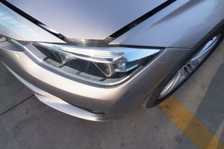 Used BMW 3 Series 2016 320Li Fashion Model
