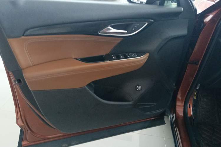 Used Buick Envision 2020 Encore S 652T Four-Wheel Drive Luxury Model
