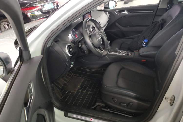 Used Audi A3 2020 Limousine 35 TFSI Fashion Edition China VI Emission Standard
