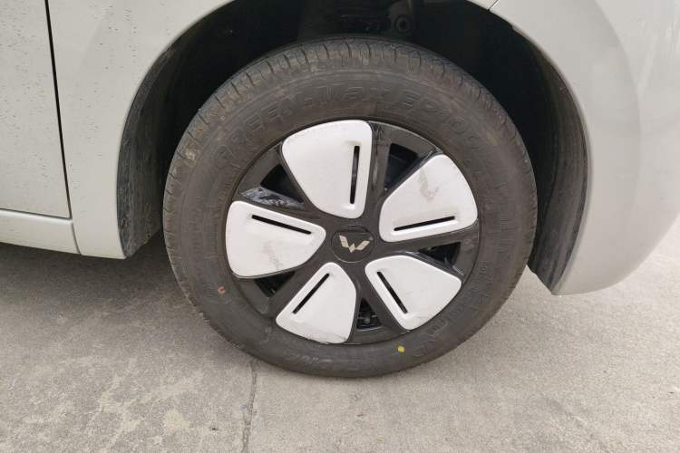 Used Wuling Hongguang MINIEV 2025 Four-Door Version Advanced Edition
