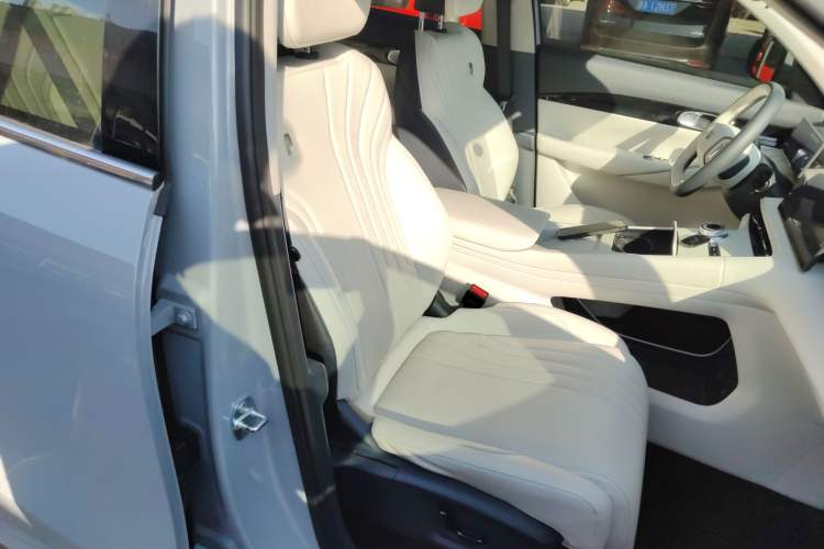 Used  E5 2024 530km Starship Edition
