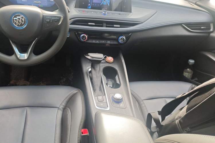 Used Buick Velite 6 2024 450km Range Commuter Version
