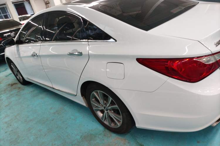 Used Hyundai Sonata 2014 2.0L Automatic Luxury Edition
