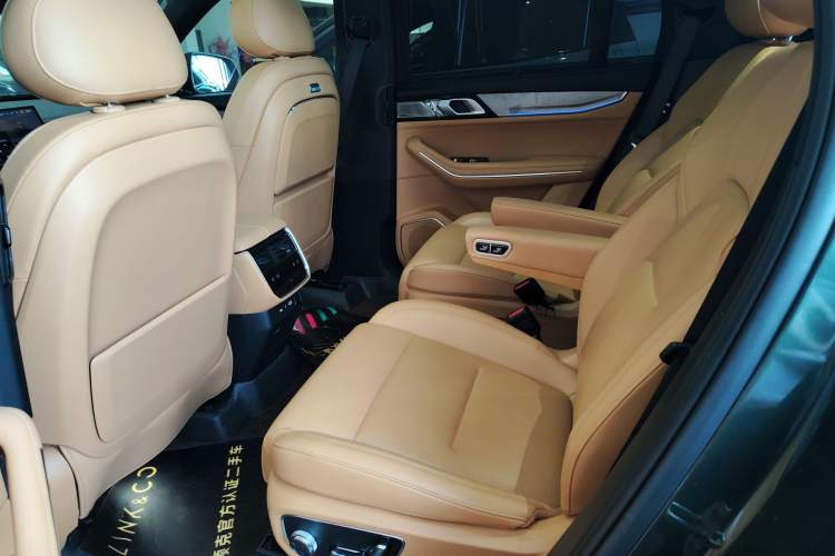 Used Lynk & Co 09 EM-P 2024 2.0TD EM-P Four-Wheel Drive ULTRA Six-Seater
