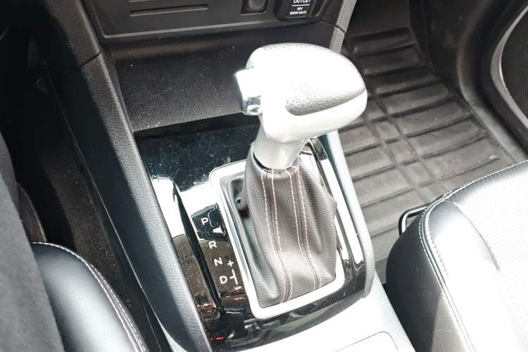 Used Isuzu D-MAX 2020 1.9T Two-Wheel Drive Automatic Comfort Edition China VI Standard RZ4E Hi-Power