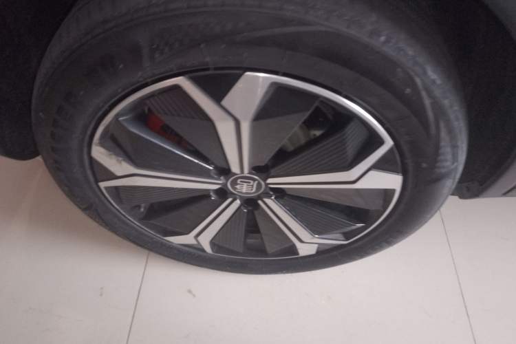 Used BYD Tang New Energy 2022 EV 600KM Luxury Model
