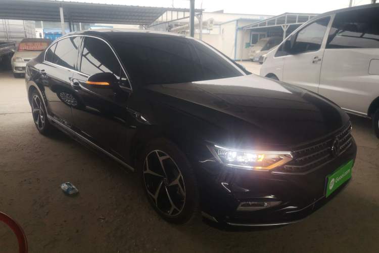 Used Volkswagen Magotan 2023 2 Million Units Commemorative Edition 330TSI DSG Luxury Version