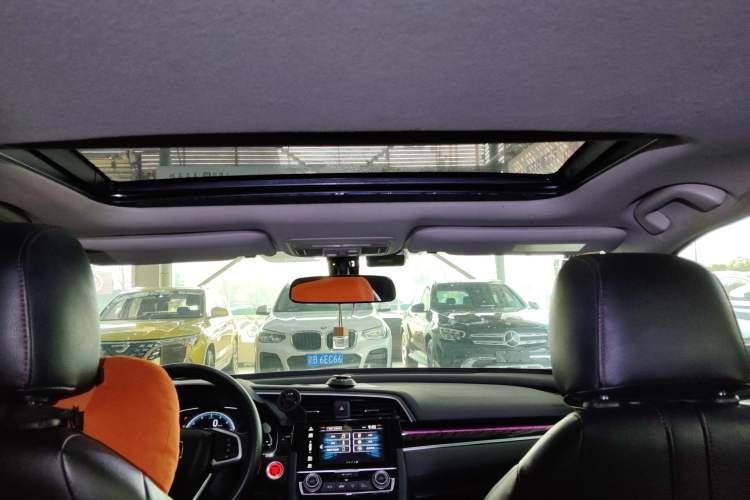 Used Honda Civic 2016 220TURBO CVT Luxury Edition
