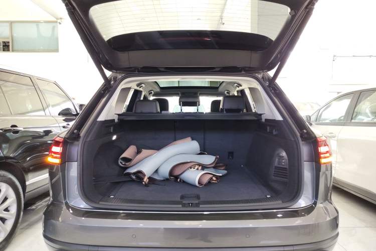 Used Volkswagen Touareg 2021 2.0 TSI Flagship Special Edition
