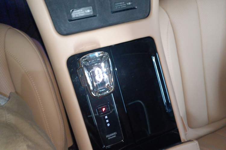 Used Hima AITO M7 2024 1.5T Rear-Drive Plus Version 6 Seats
