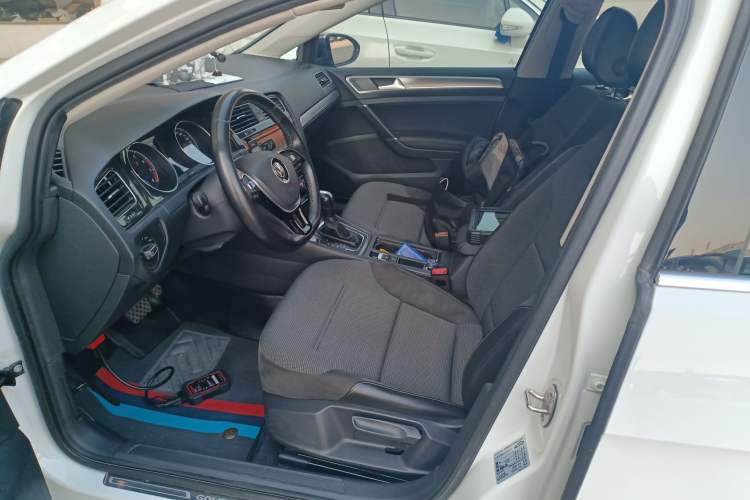 Used Volkswagen Golf 2018 230TSI Automatic Comfort Model
