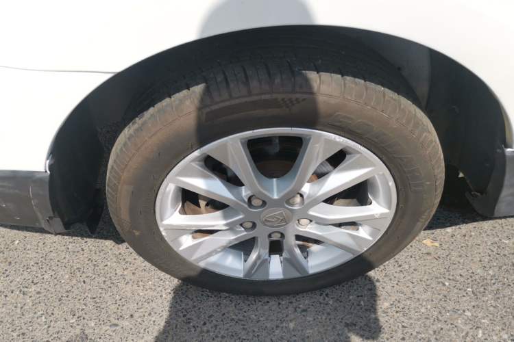 Used Baojun 730 2014 1.5L manual Comfort version 7 seats
