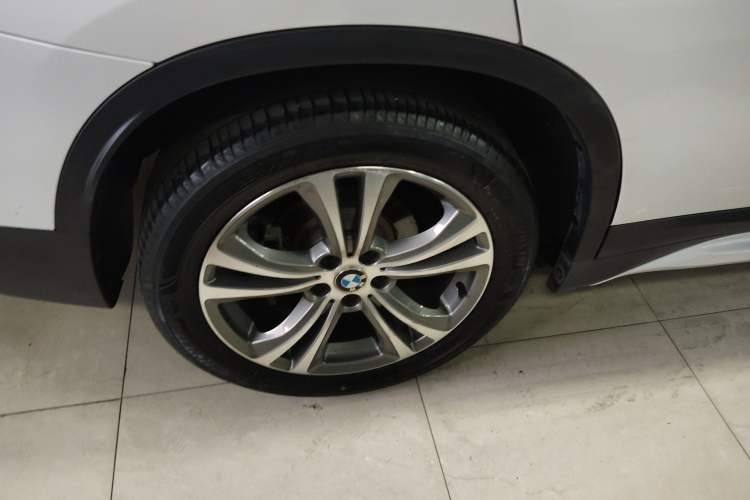 Used BMW X1 2018 sDrive18Li Luxury Model
